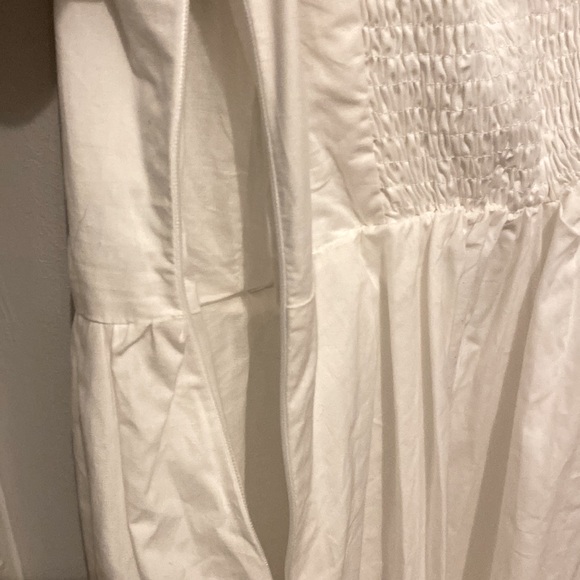 ASTR the label Poplin Tiered Puff Sleeve Midi Dress - Picture 7 of 8